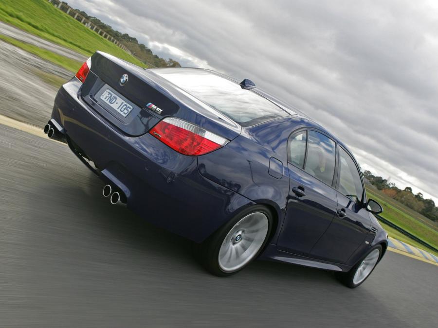  BMW M5 2005 года  (AU) (фото 4 из 12)
